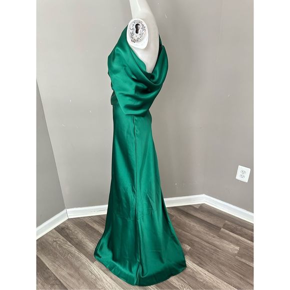 Amsale Satin One-Shoulder Gown - Picture 6 of 9